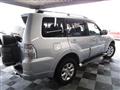 2017 Mitsubishi Pajero
