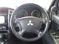 2017 Mitsubishi Pajero