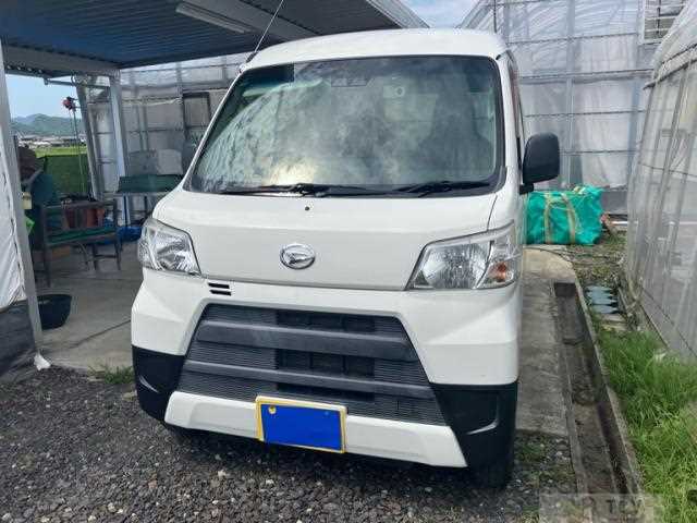 2018 Daihatsu Hijet Cargo