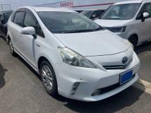 2012 Toyota PRIUS α