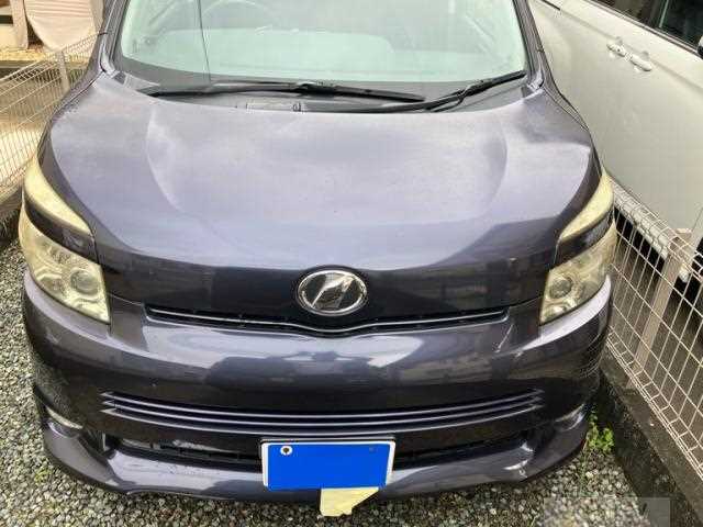 2009 Toyota Voxy