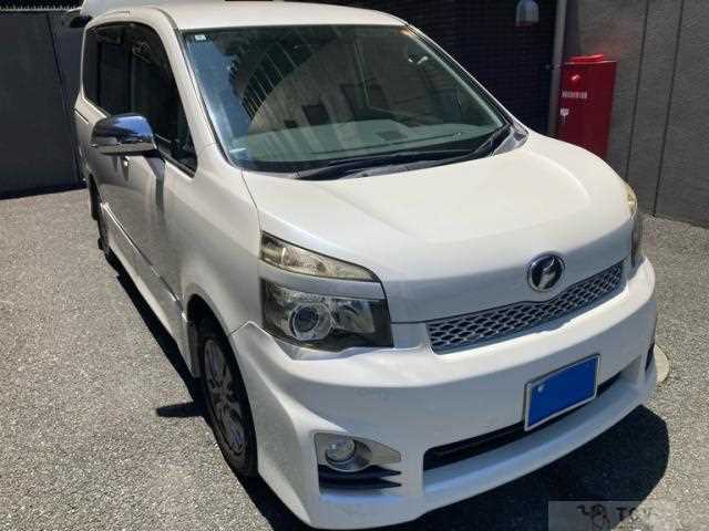 2011 Toyota Voxy