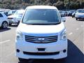 2012 Toyota Noah
