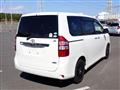 2012 Toyota Noah
