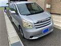 2009 Toyota Noah