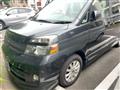 2004 Toyota Voxy