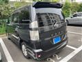 2004 Toyota Voxy