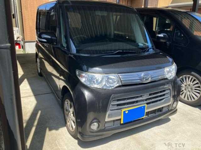 2011 Daihatsu Tanto