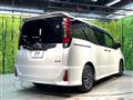 2016 Toyota Noah