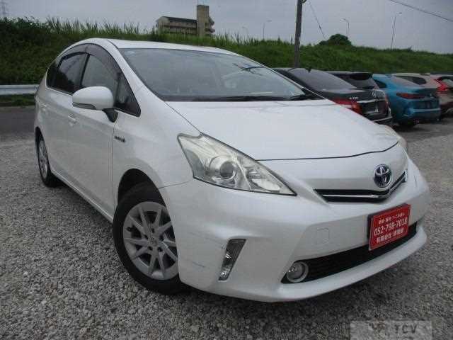 2014 Toyota PRIUS α