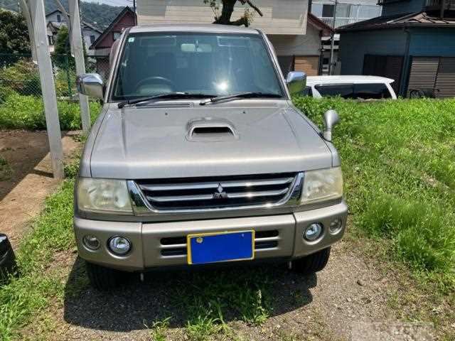 2005 Mitsubishi Pajero Mini
