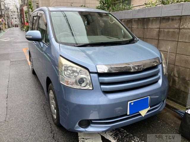 2007 Toyota Noah