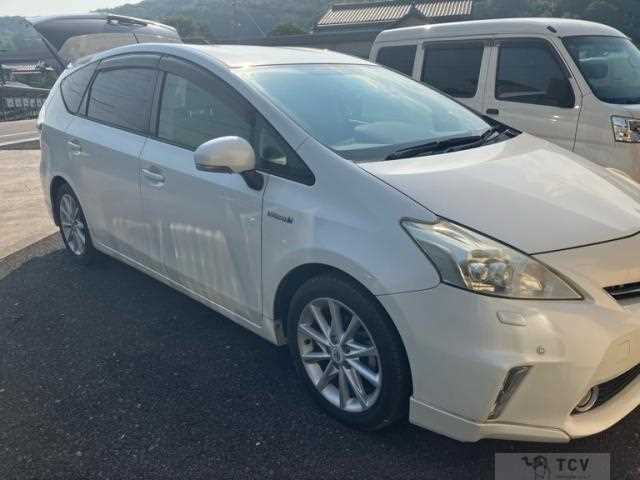 2012 Toyota PRIUS α