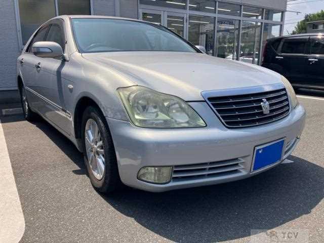 2004 Toyota Crown