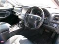 2014 Toyota Crown Hybrid