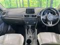 2017 Mazda Axela