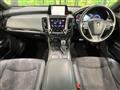 2019 Toyota Crown Hybrid