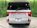 2019 Mitsubishi Delica D5