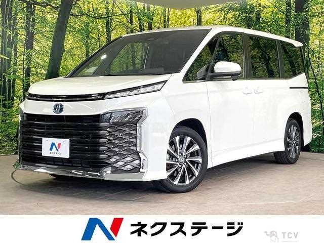 2022 Toyota Voxy