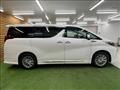 2021 Toyota Alphard Hybrid