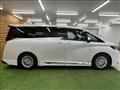 2024 Toyota Vellfire