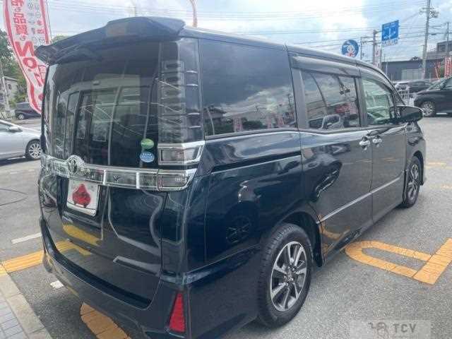 2019 Toyota Voxy