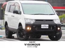 2012 Mitsubishi Delica D5