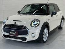 2018 BMW MINI