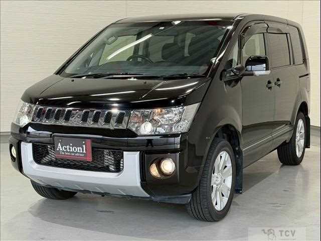 2017 Mitsubishi Delica D5