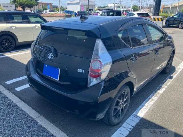2013 Toyota AQUA