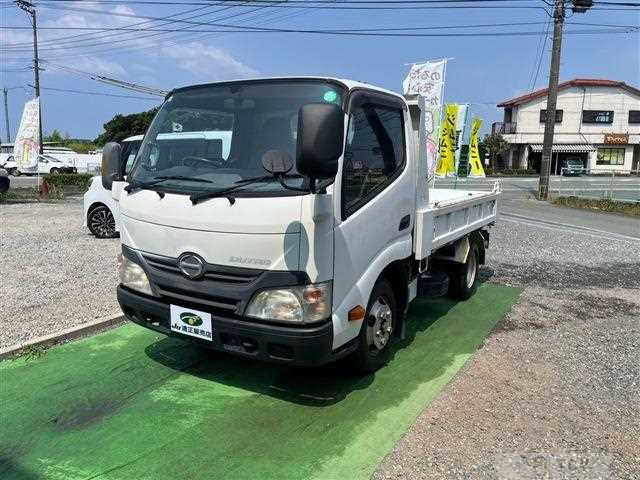 2013 Hino Dutro