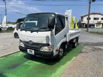 2013 Hino Dutro