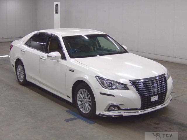 2016 Toyota Crown Hybrid