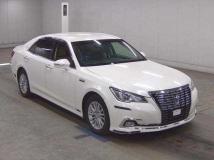 2016 Toyota Crown Hybrid