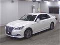 2016 Toyota Crown Hybrid