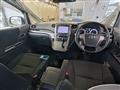2013 Toyota Alphard G