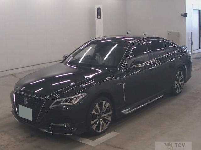 2018 Toyota Crown Hybrid