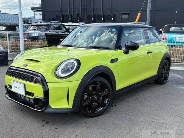 2023 BMW MINI