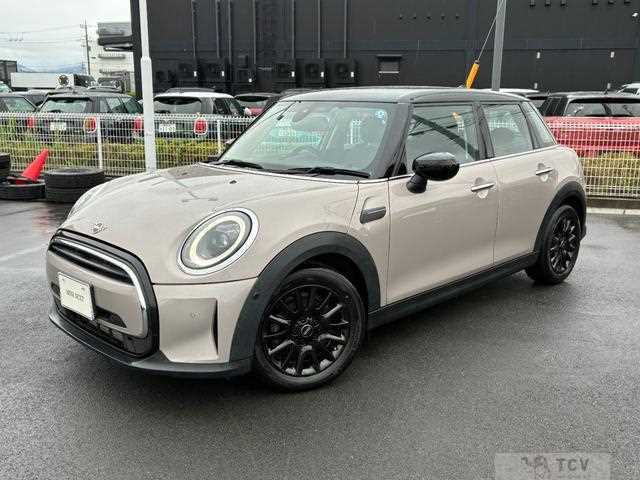2023 BMW MINI