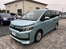 2015 Toyota Voxy