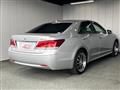2017 Toyota Crown