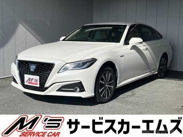 2019 Toyota Crown Hybrid