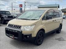 2011 Mitsubishi Delica D5