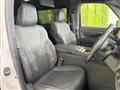 2025 Toyota Alphard G