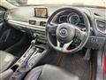2016 Mazda Axela