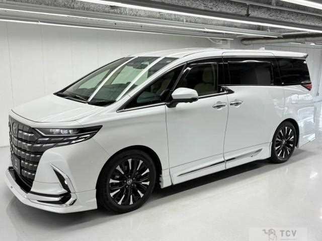 2023 Toyota Alphard Hybrid