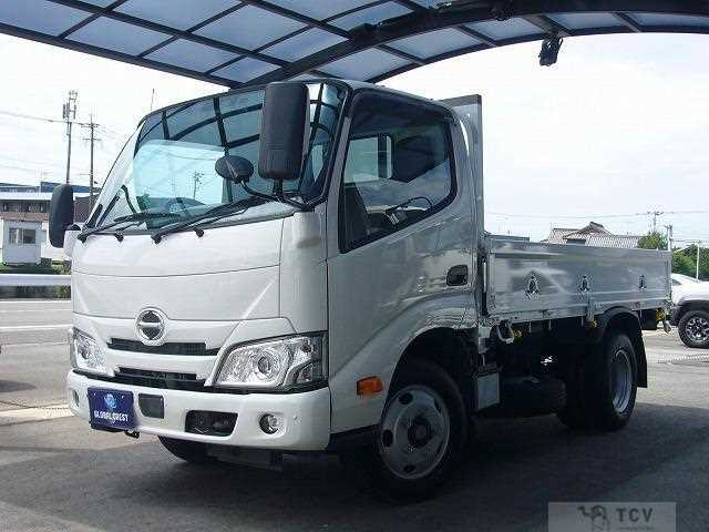 2023 Hino Dutro