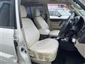 2016 Mitsubishi Pajero