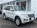 2016 Mitsubishi Pajero