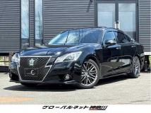 2013 Toyota Crown
